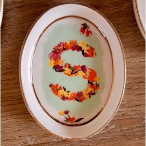 Anthropologie Hawaiian Artist Kiana Mosley Monogram “S” Trinket Dish EUC w/Tags